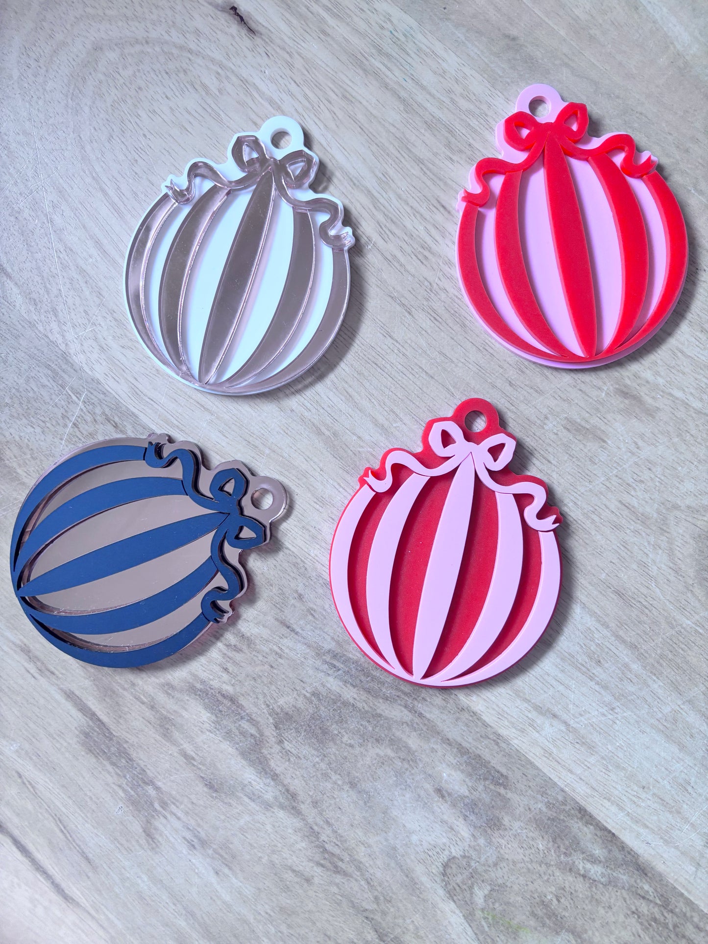 Acrylic Bauble with Bow Ornament (3pk)