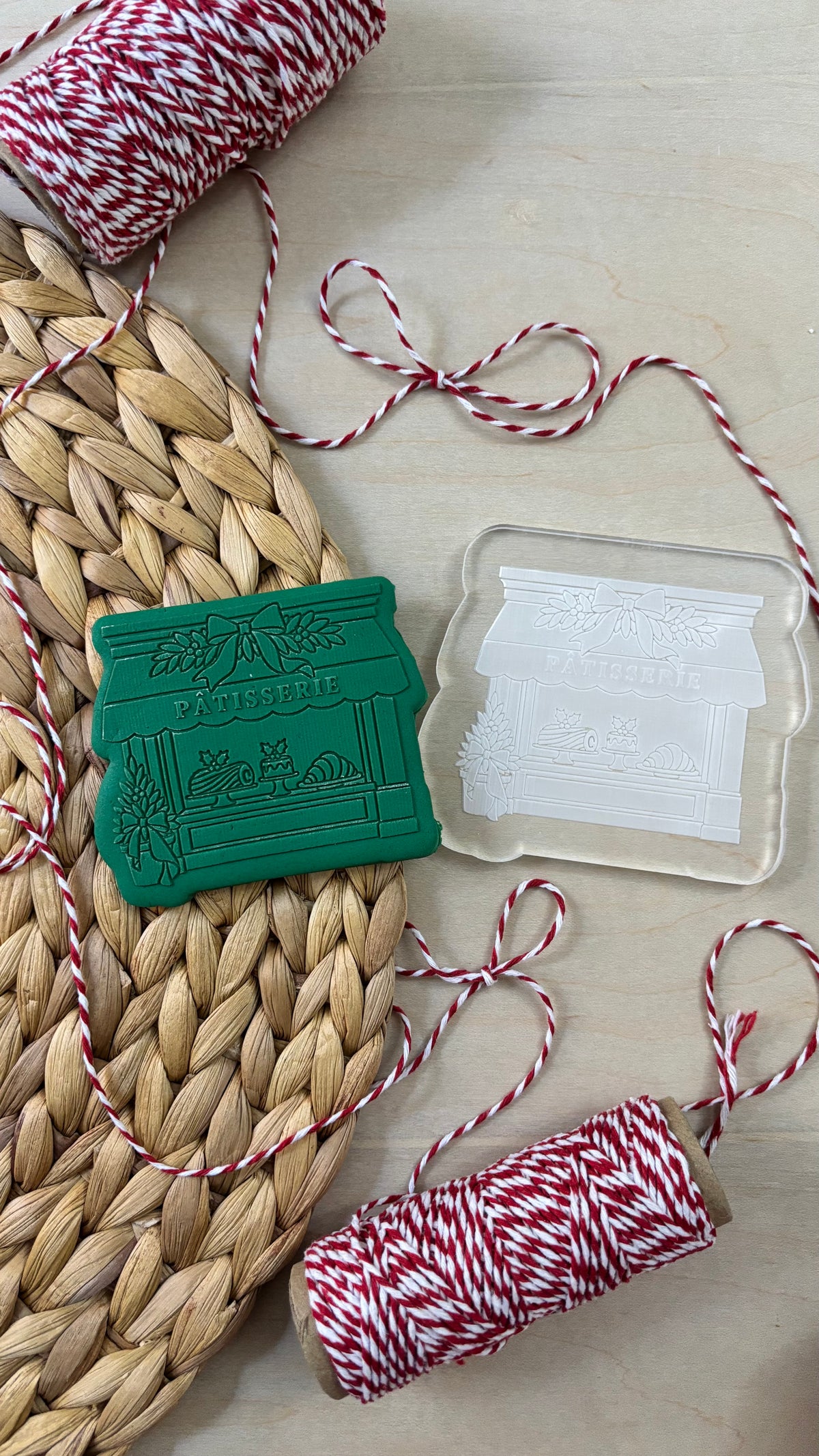 Le Monde de Mely | Christmas in Paris – Parisian Patisserie Cookie Stamp