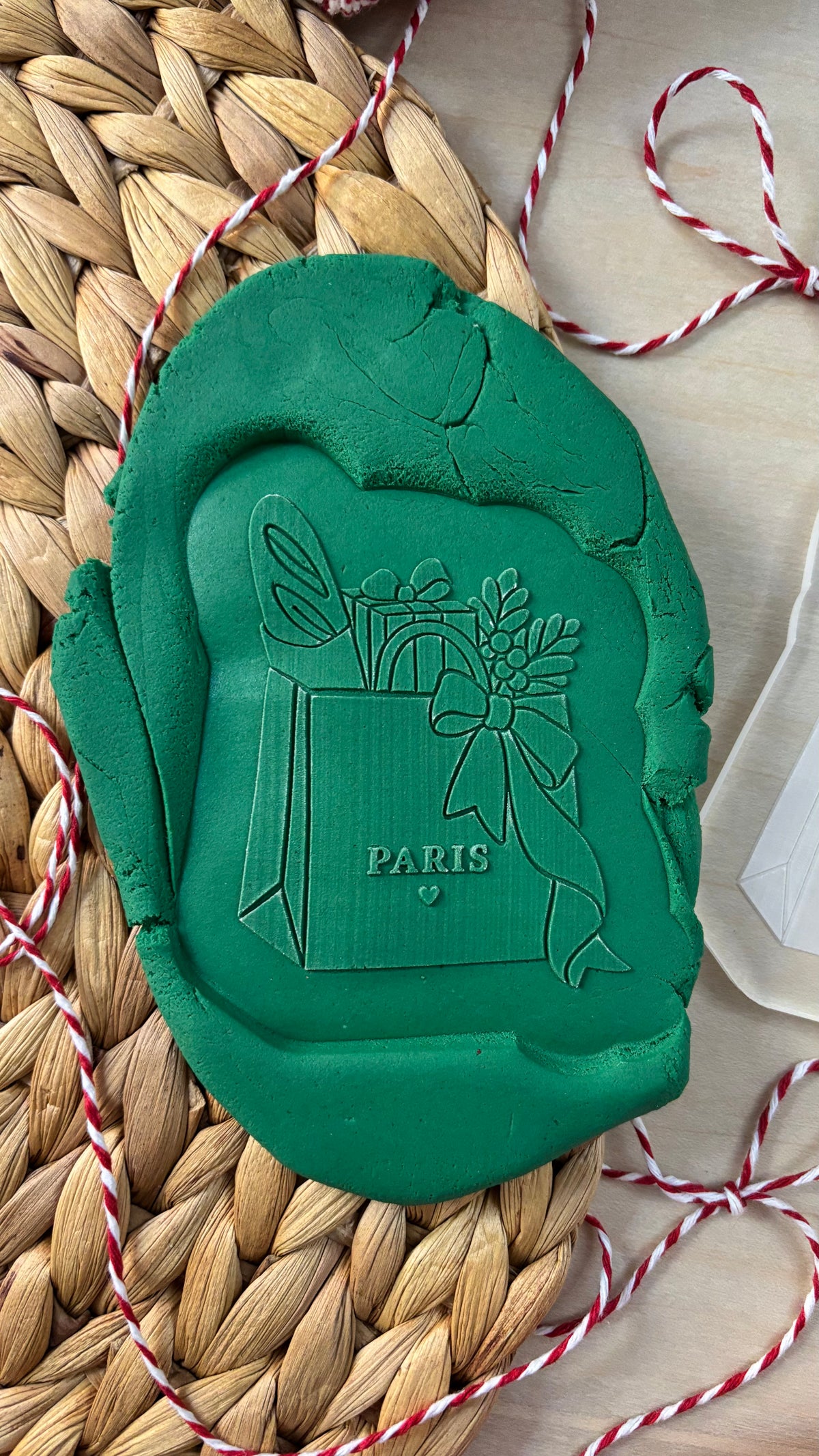 Le Monde de Mely | Christmas in Paris – Parisian Handbag Cookie Stamp