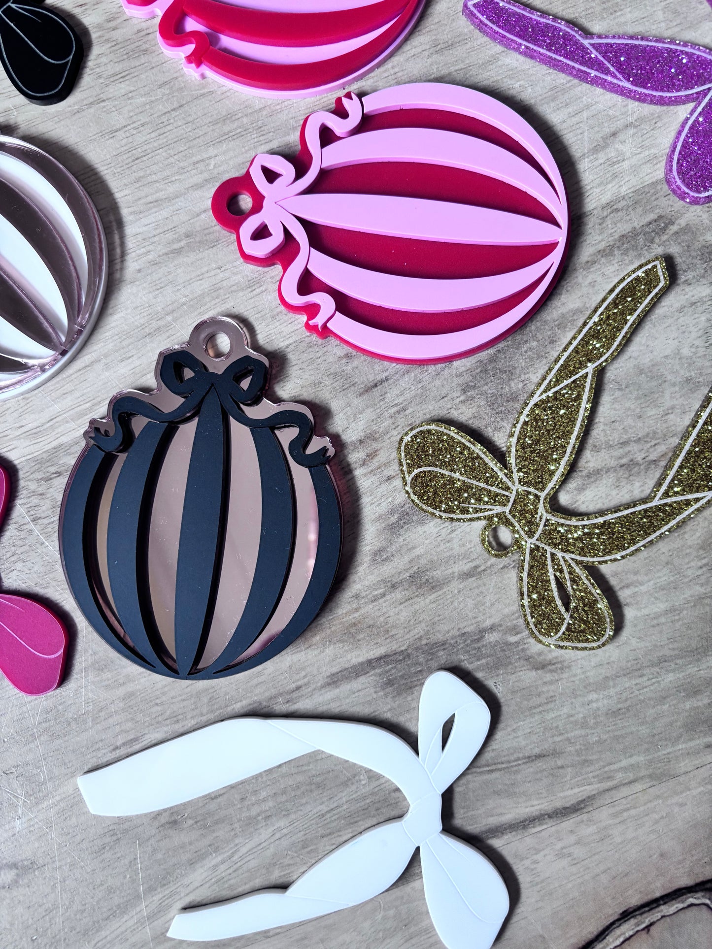 Acrylic Bauble with Bow Ornament (3pk)