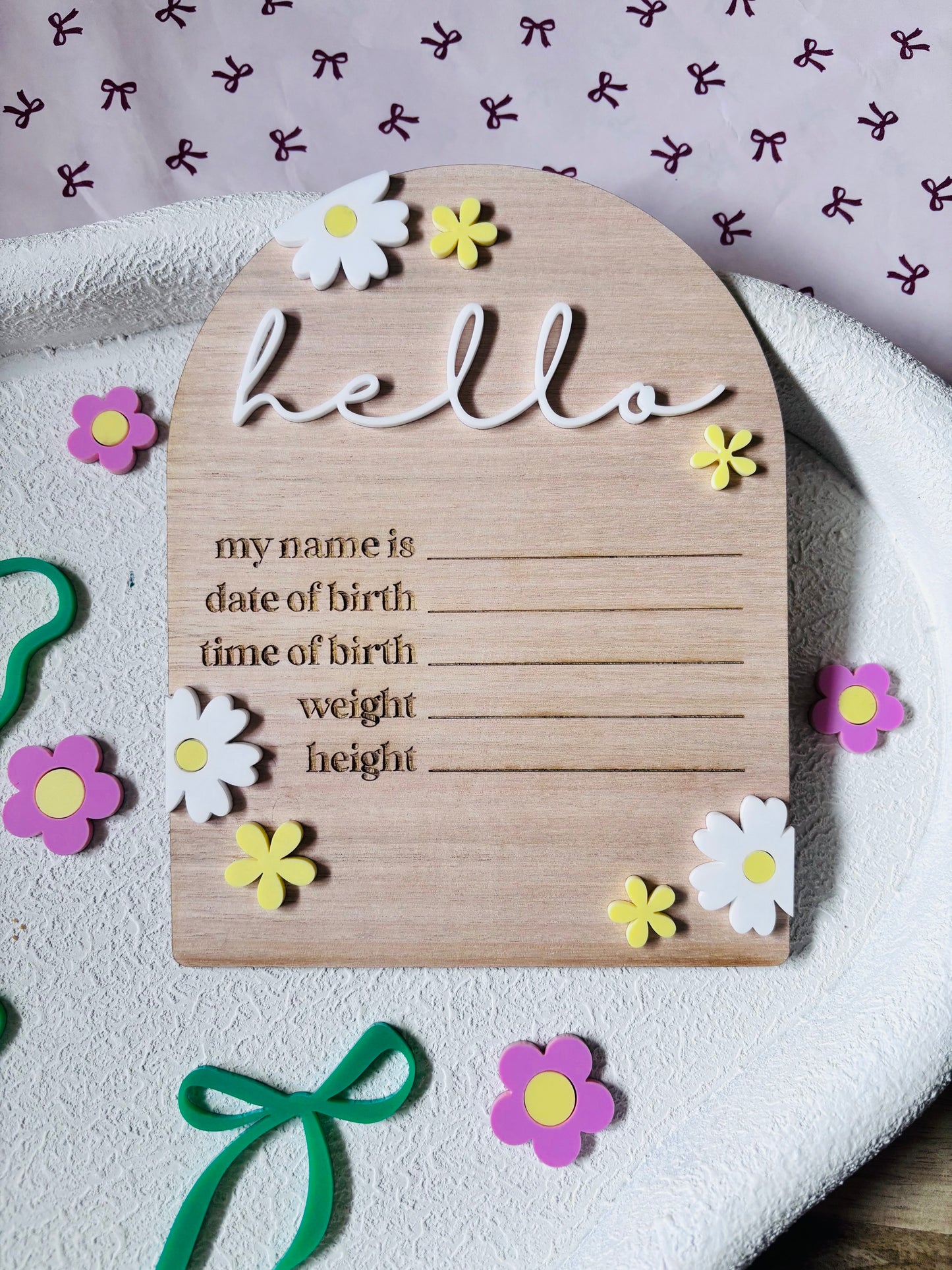 Hello Wooden Daisy Border Board