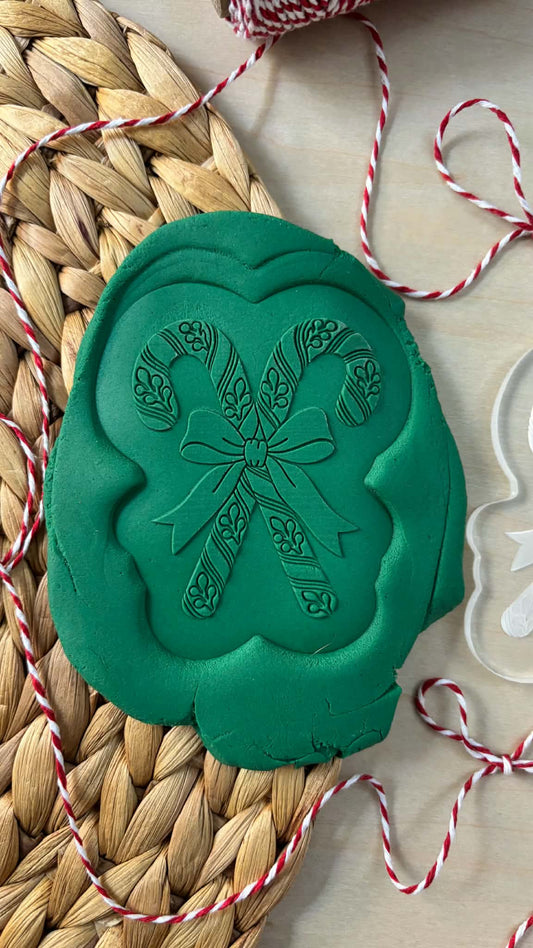 Le Monde de Mely | Christmas Toile – Bow Candy Canes Cookie Stamp