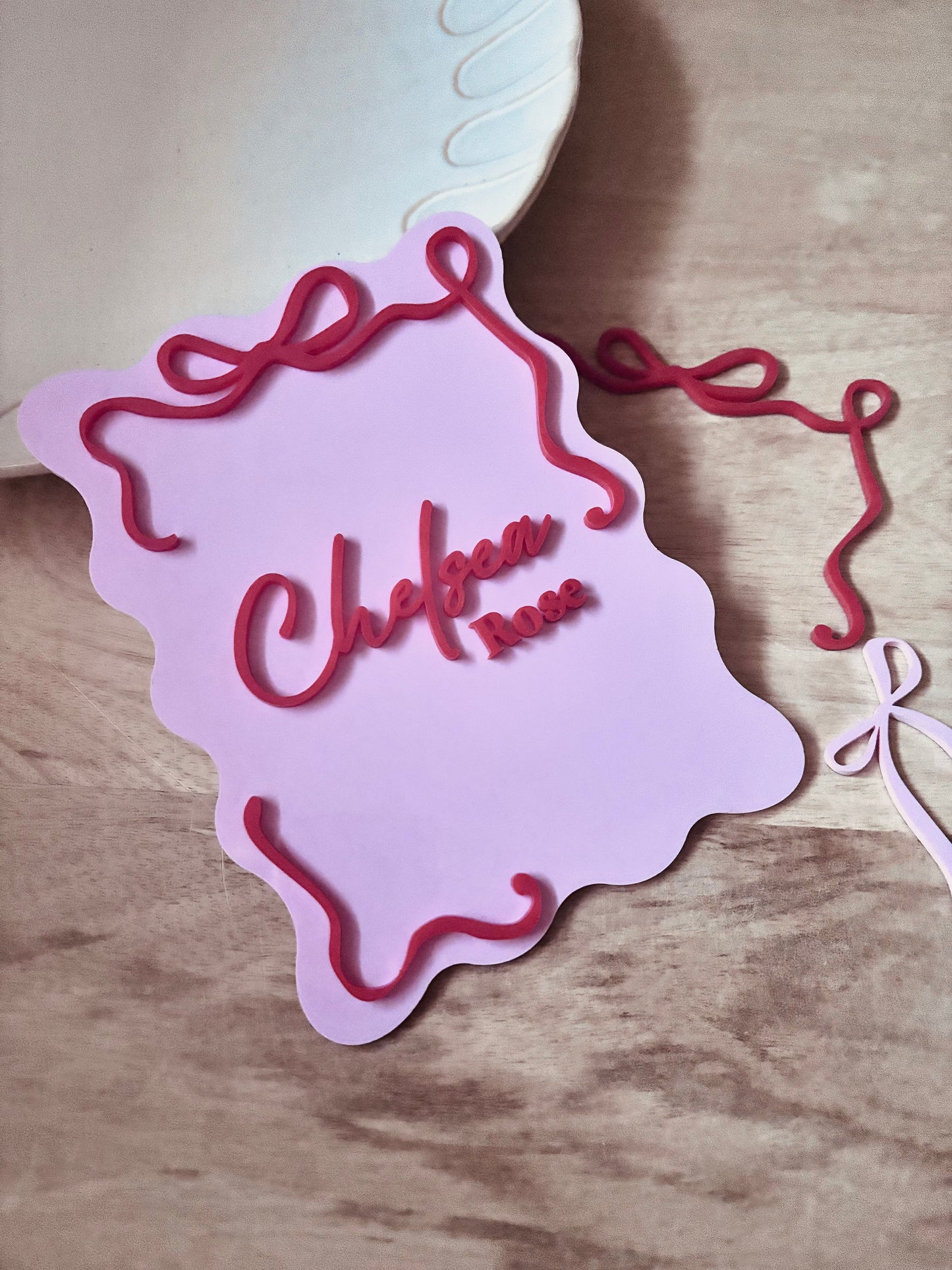 Reversible Name/Age Bow Wavy Rectangle Board