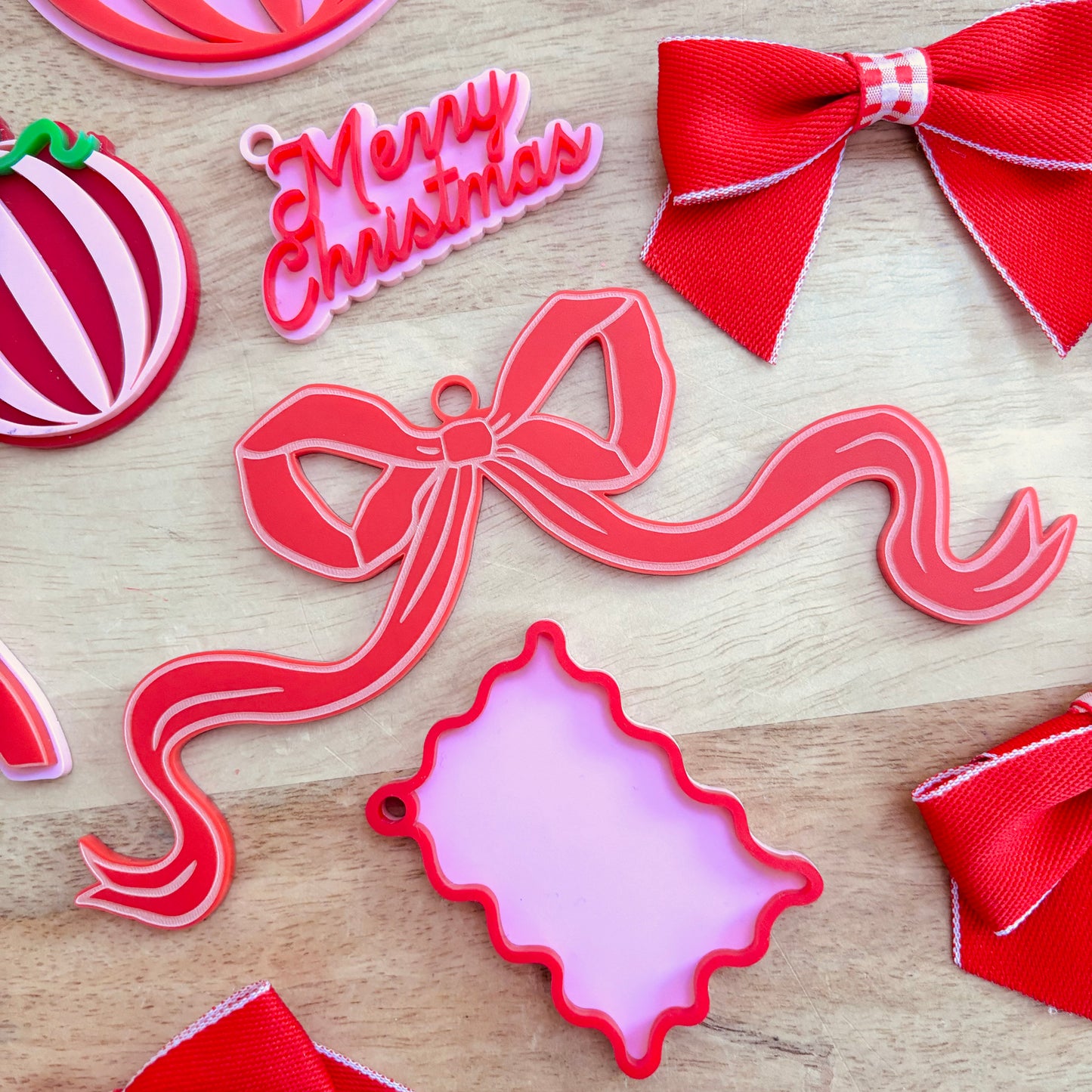 Acrylic Single Layer Wide Bow Ornament (3pk)