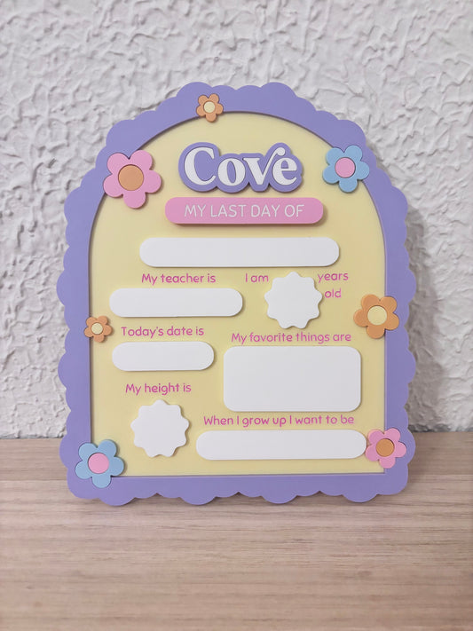 First Last Day of School Wavy Flower Board