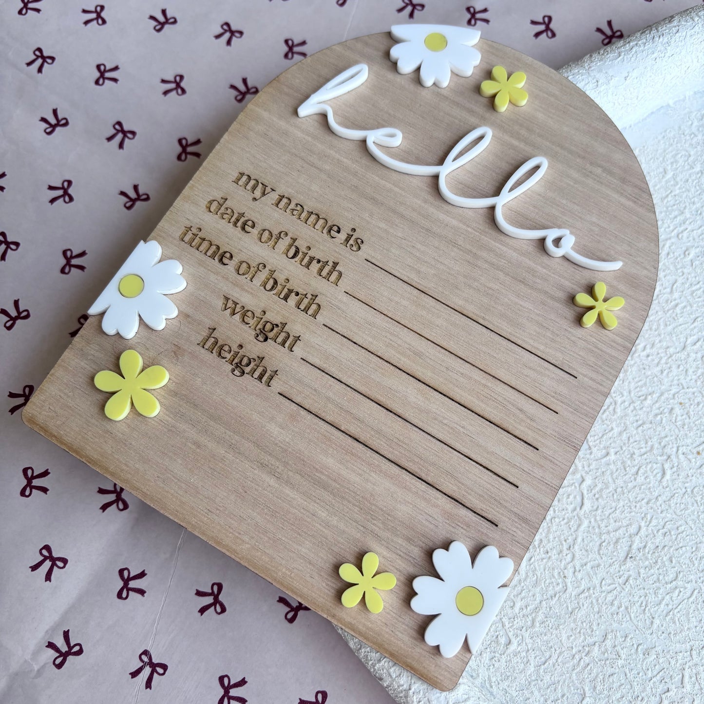Hello Wooden Daisy Border Board