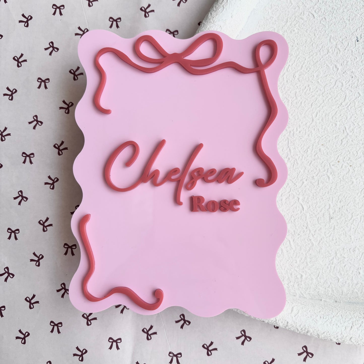 Reversible Name/Age Bow Wavy Rectangle Board