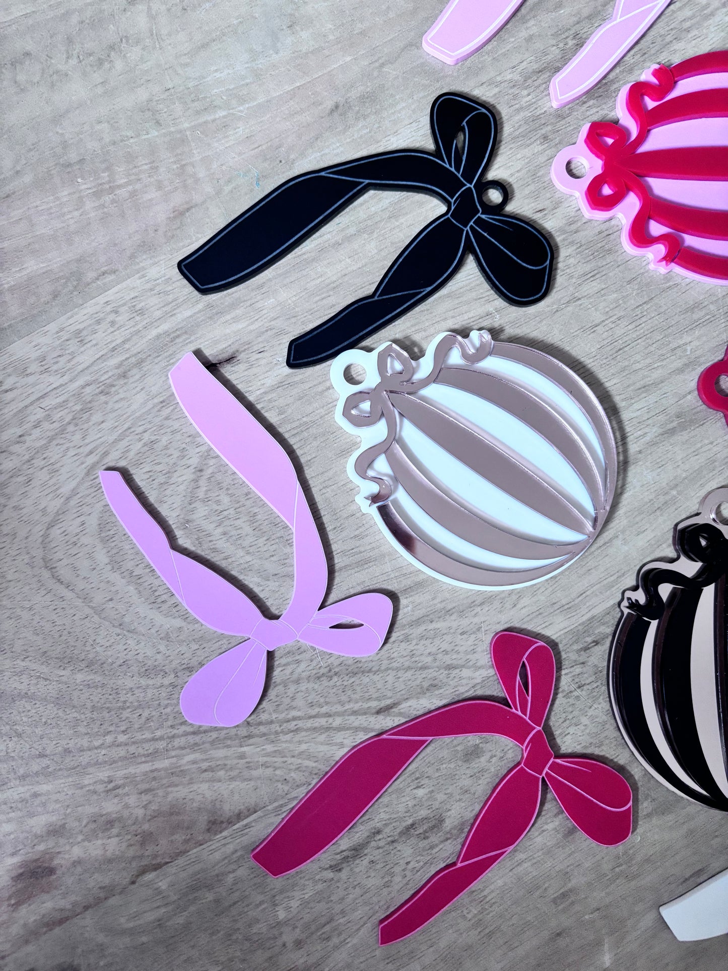Acrylic Bauble with Bow Ornament (3pk)